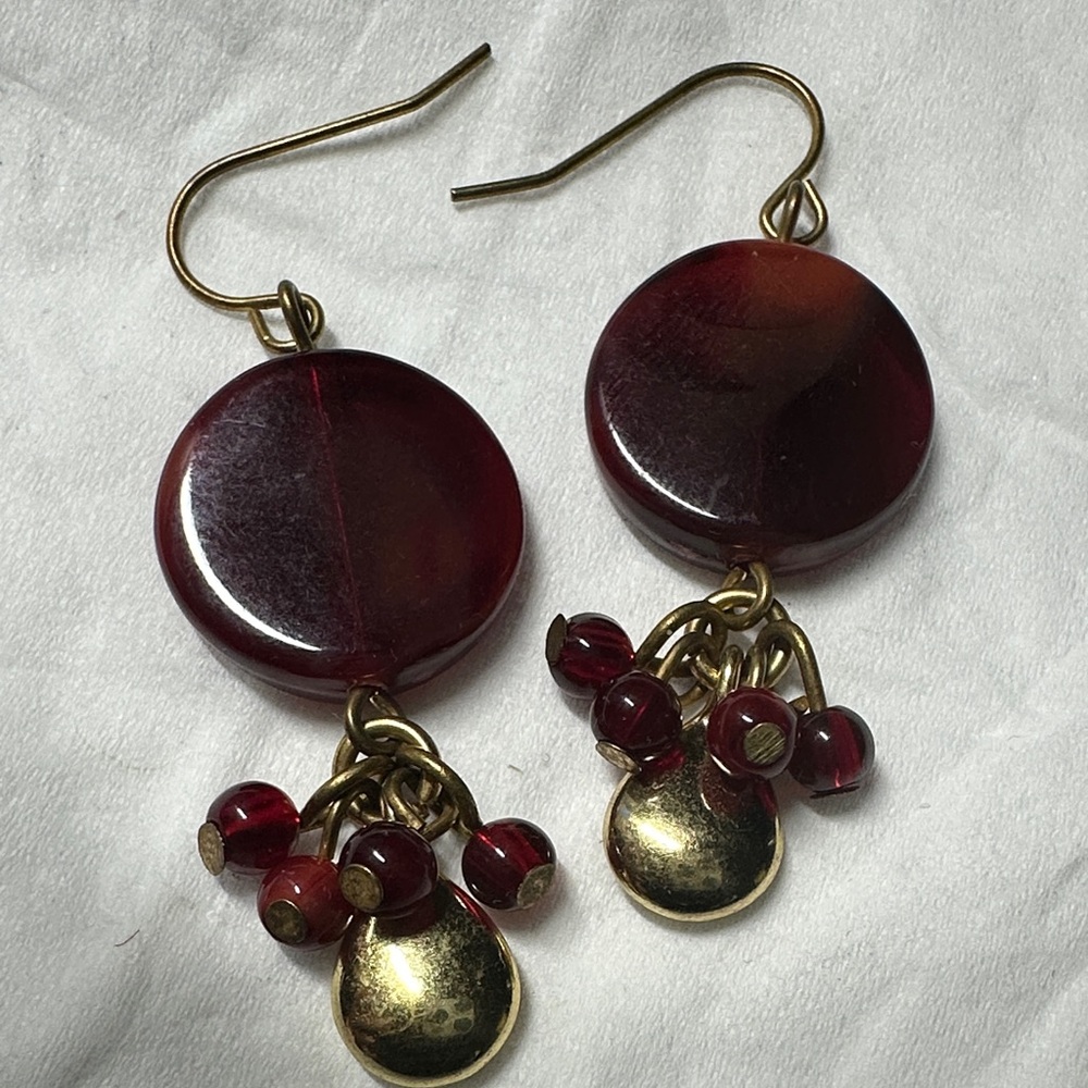 Vintage Red glass dangle Gold Dangle Earrings - Picture 2 of 15